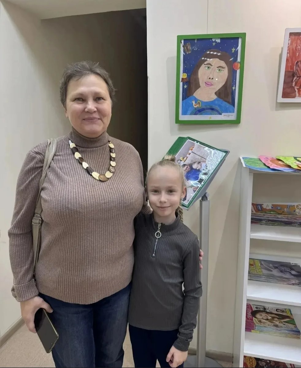 В центральной детской библиотеке прошел конкурс рисунков, посвященный Дню матери